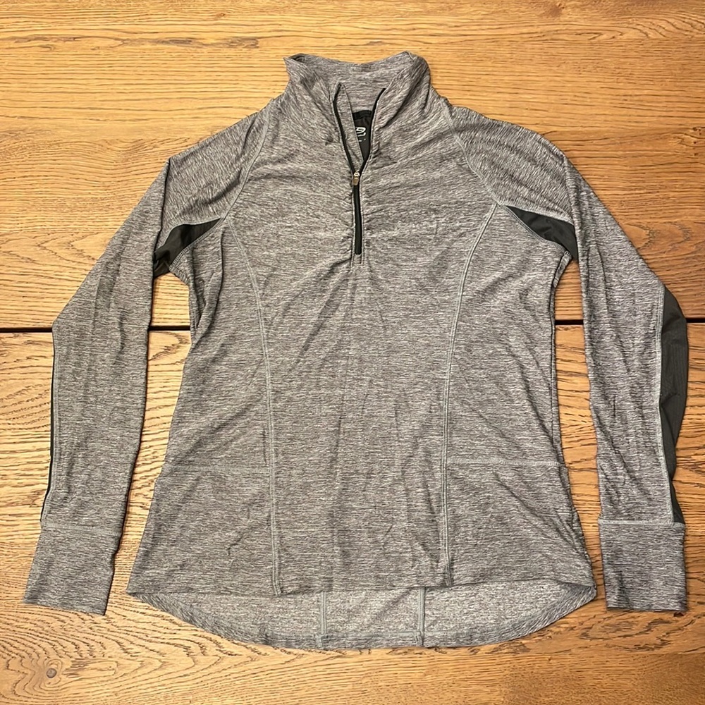 C9 Champion half zip with ruching thumb holes and back pocket